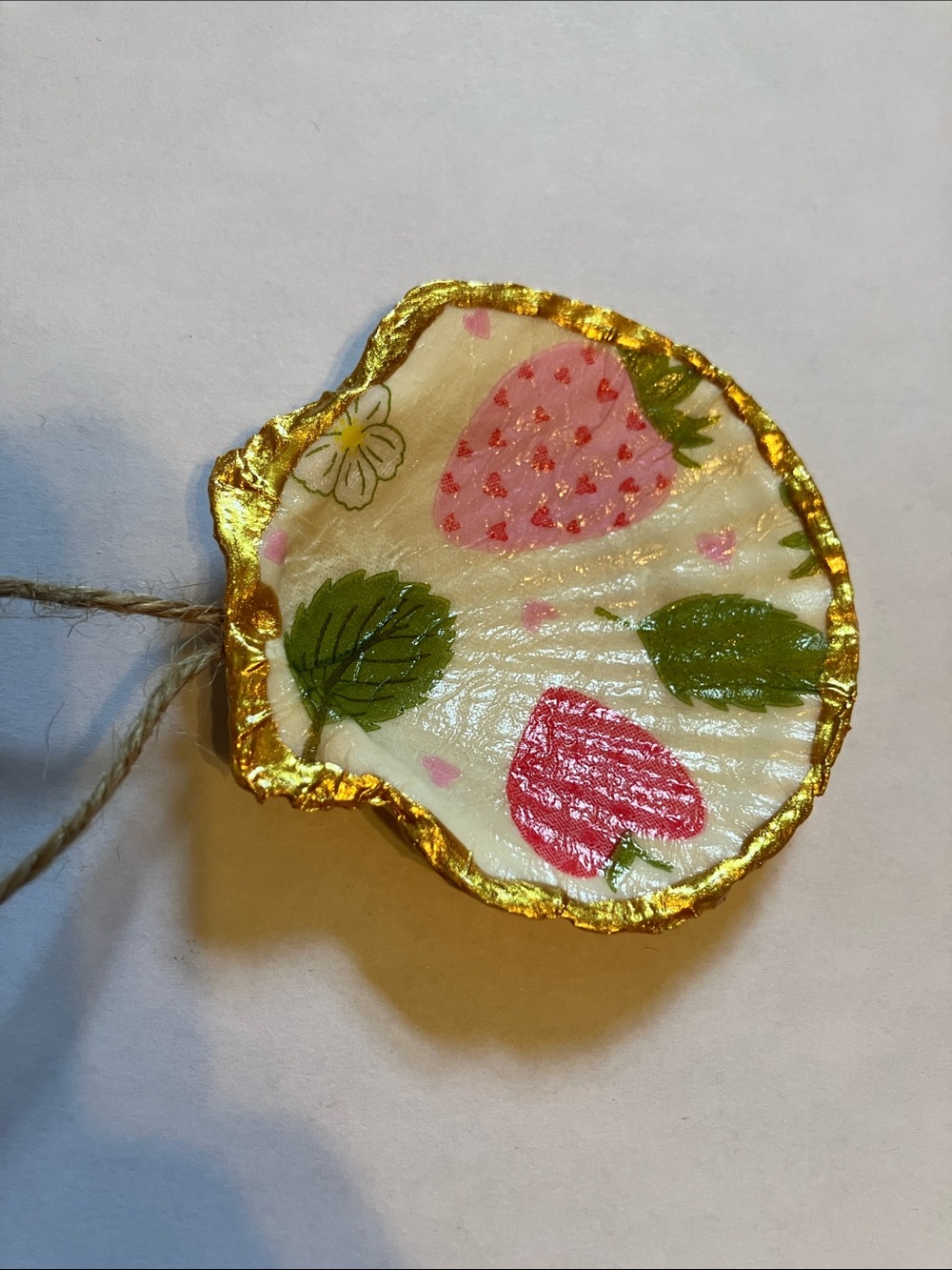 Handcrafted Seashell Ornament Strawberry Decoupage 3 inch - Picture 2 of 3